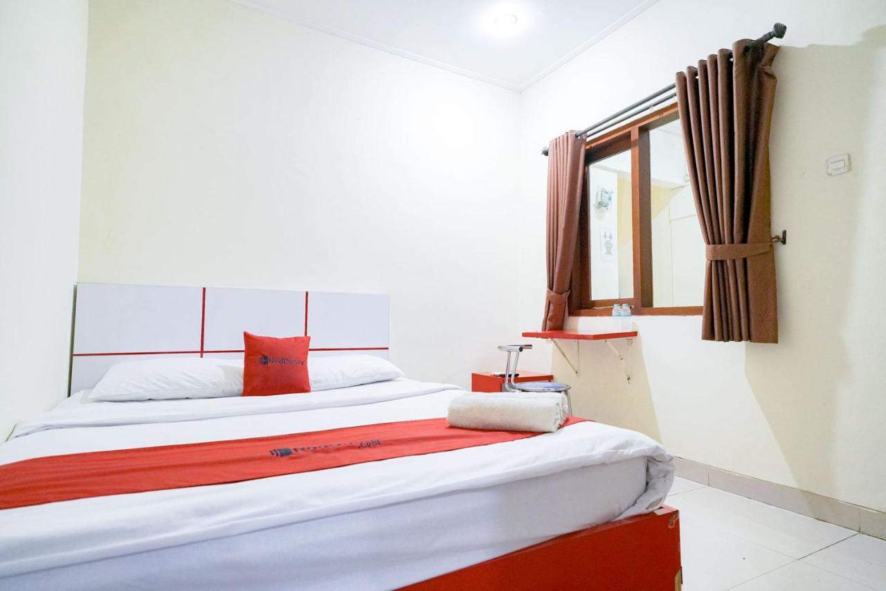 Reddoorz At Buah Batu 5 Ξενοδοχείο Μπαντούνγκ Εξωτερικό φωτογραφία