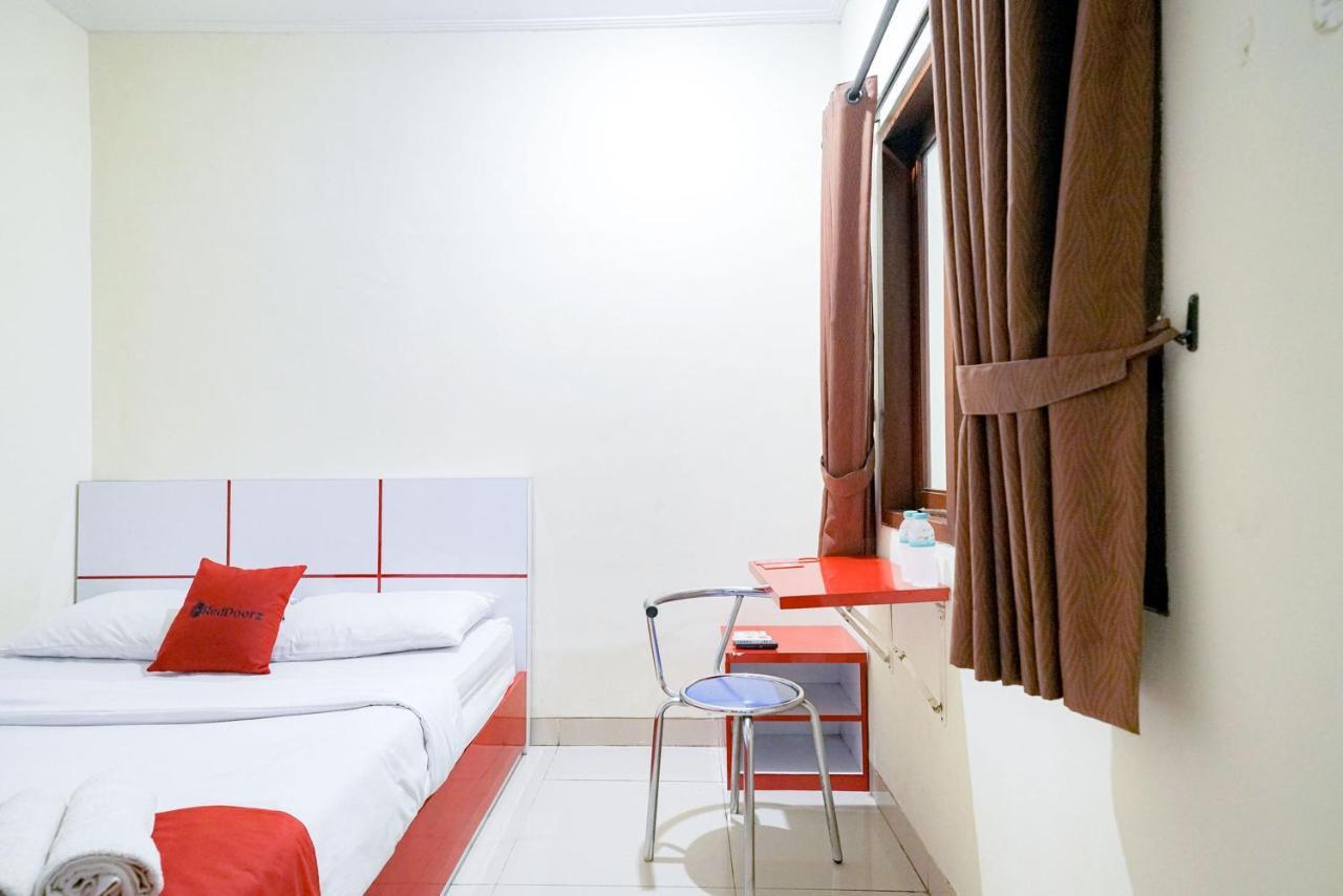 Reddoorz At Buah Batu 5 Ξενοδοχείο Μπαντούνγκ Εξωτερικό φωτογραφία
