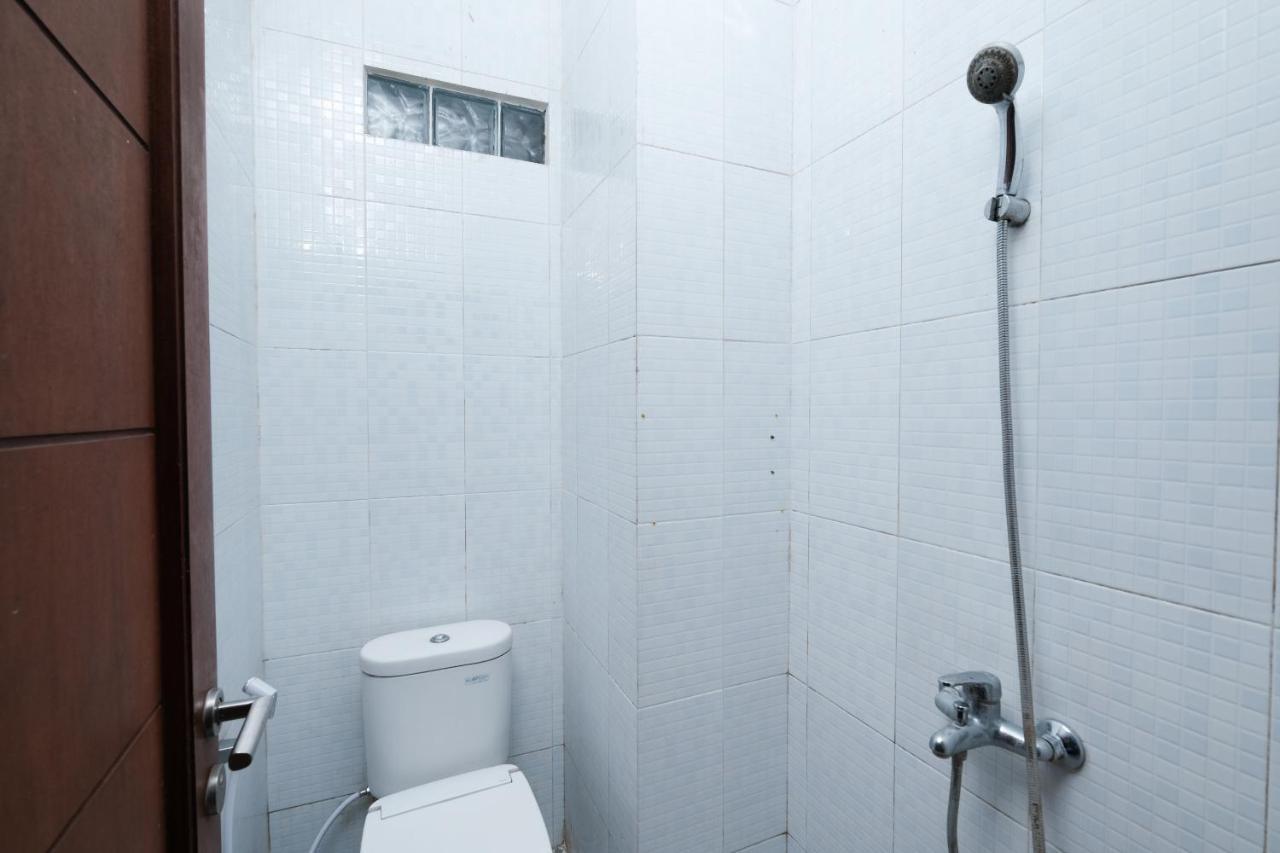 Reddoorz At Buah Batu 5 Ξενοδοχείο Μπαντούνγκ Εξωτερικό φωτογραφία