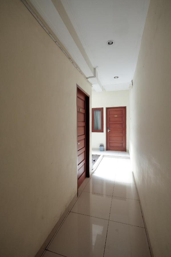 Reddoorz At Buah Batu 5 Ξενοδοχείο Μπαντούνγκ Εξωτερικό φωτογραφία